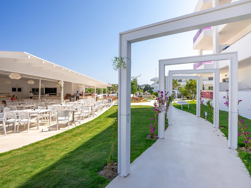 Buffetravintola ja hotellialue