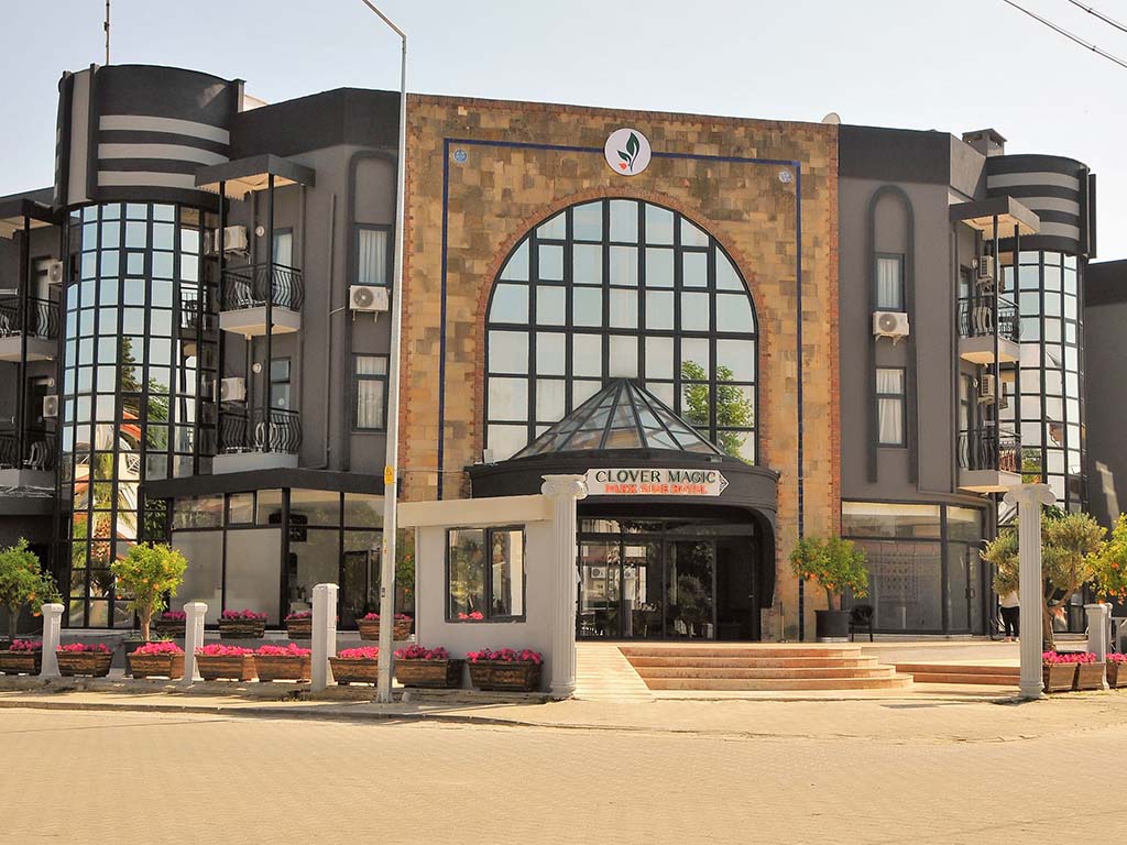 Pääsisäänkäynti