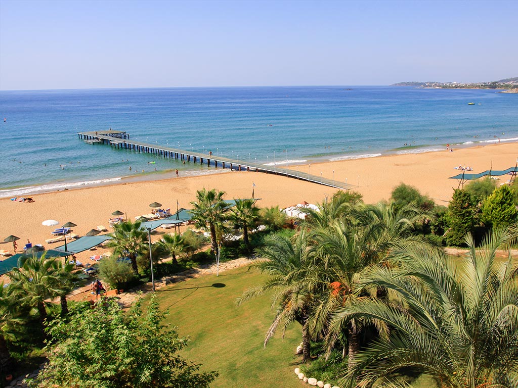 Ranta hotellin edessä