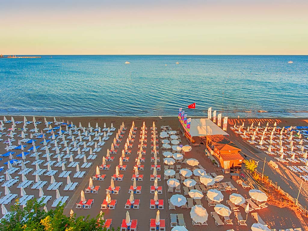 Hotellin oma ranta-alue